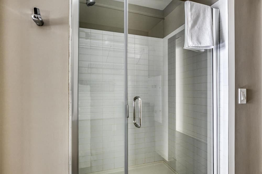 Photo of Bathroom in West End