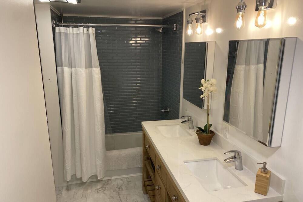Photo of Bathroom in Stowe Hollow
