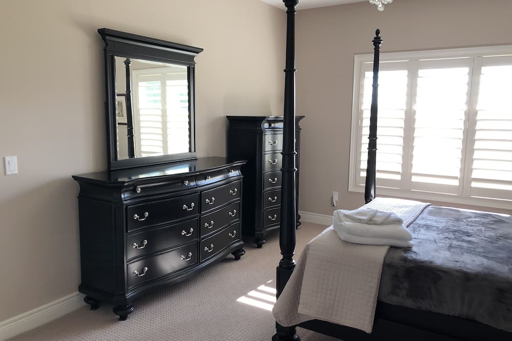 Photo of Bedroom in Virgil