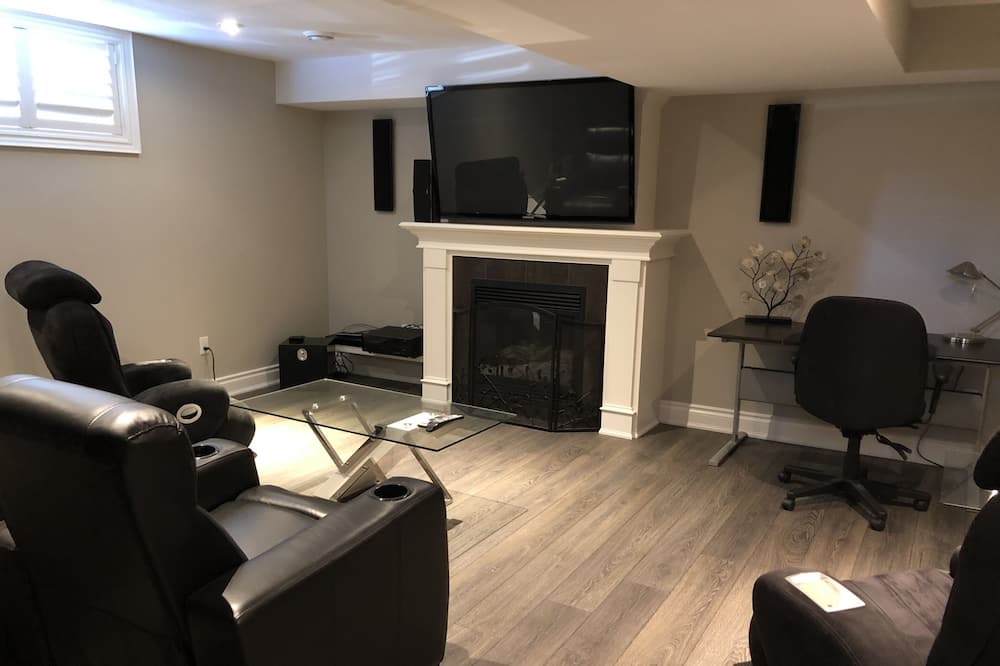 Photo of Livingroom in Virgil