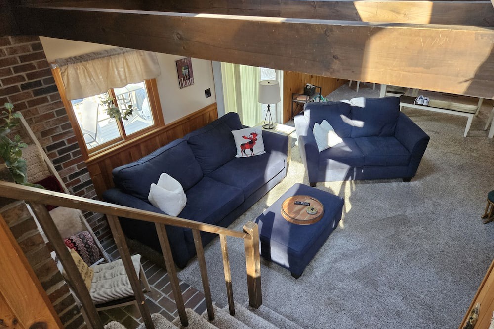 Photo of Livingroom in Freedom