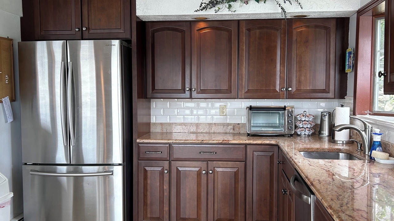 Photo of Kitchen in Coventry Lake