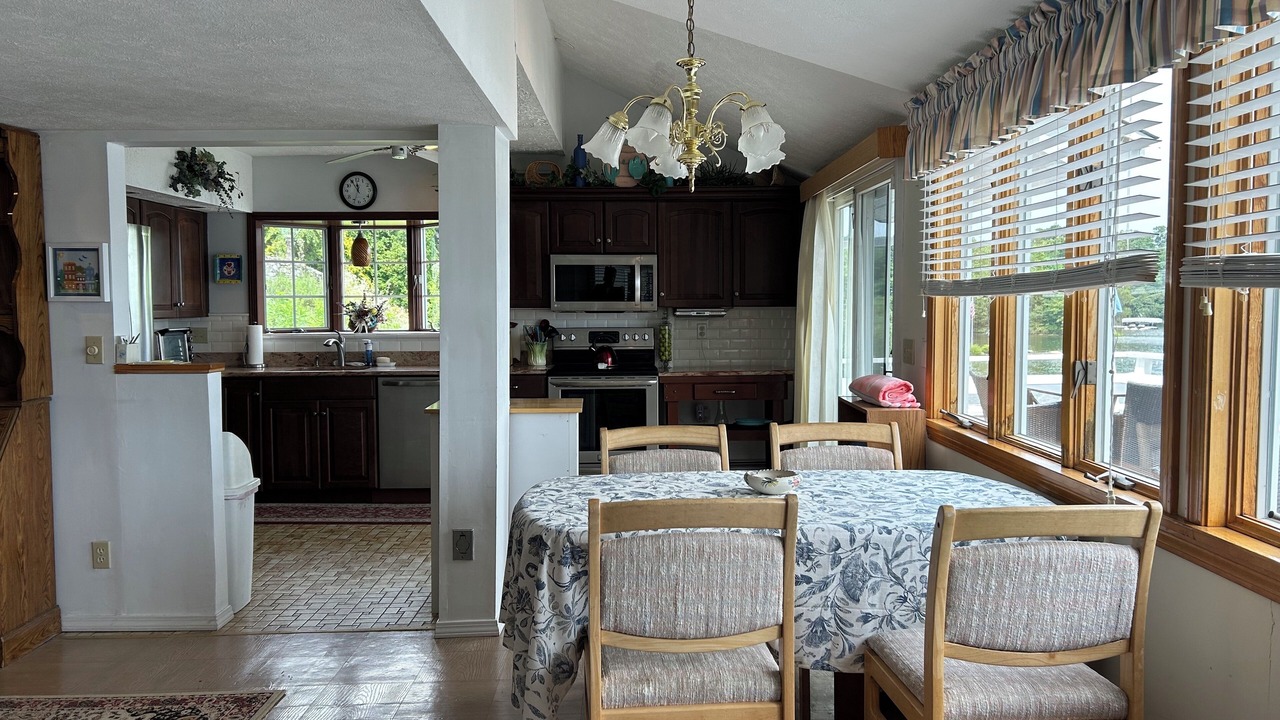Photo of Kitchen in Coventry Lake