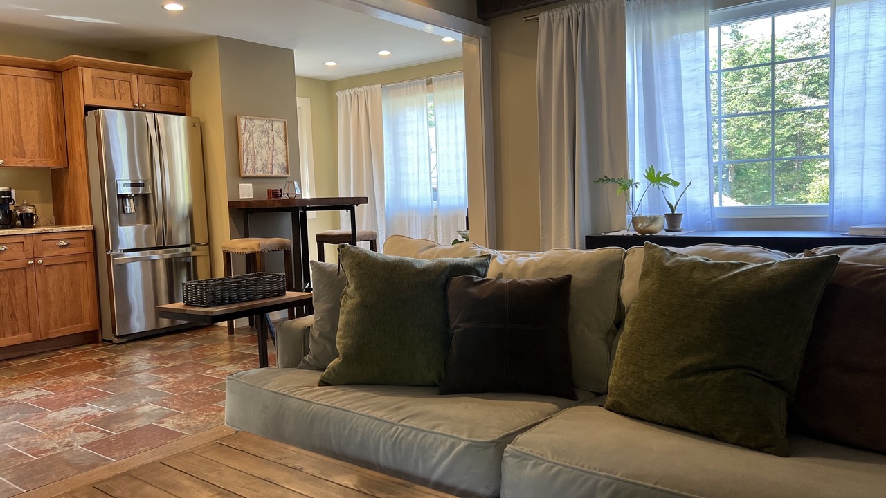 Photo of Livingroom in New Milford