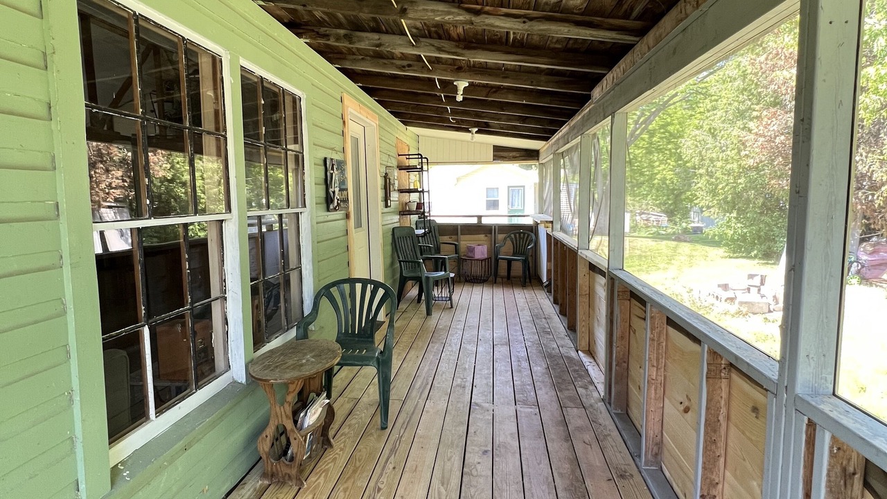 Photo of Patio Balcony in Malletts Bay