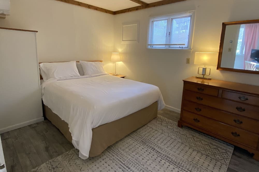Photo of Bedroom in East Dorset