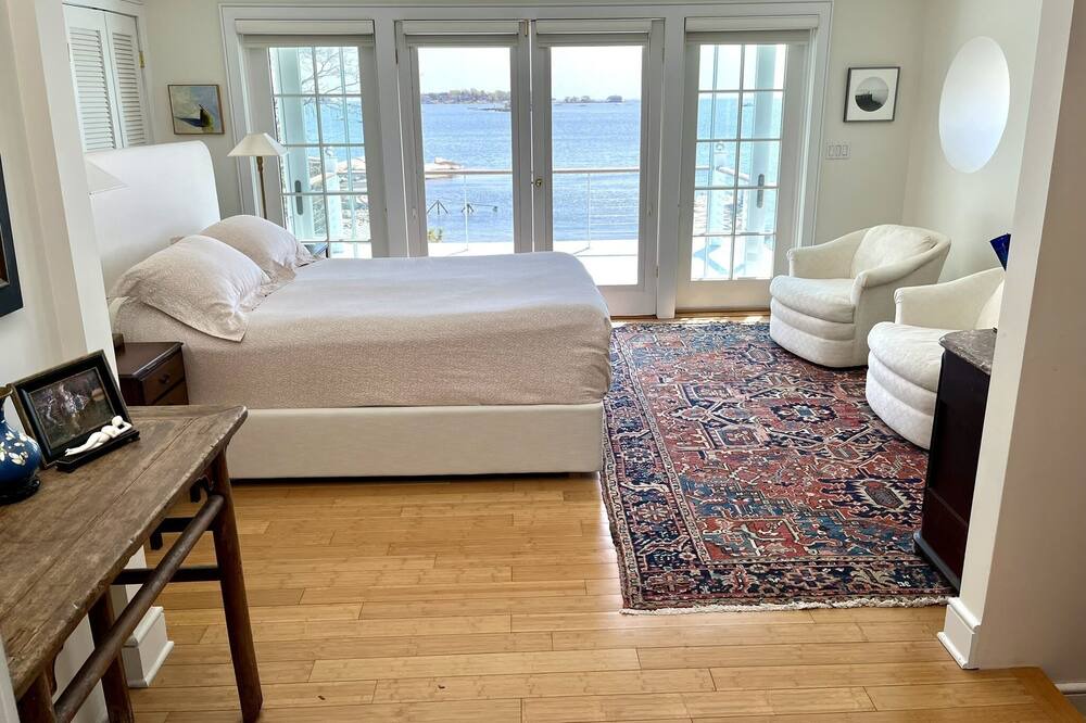 Photo of Bedroom in Stony Creek
