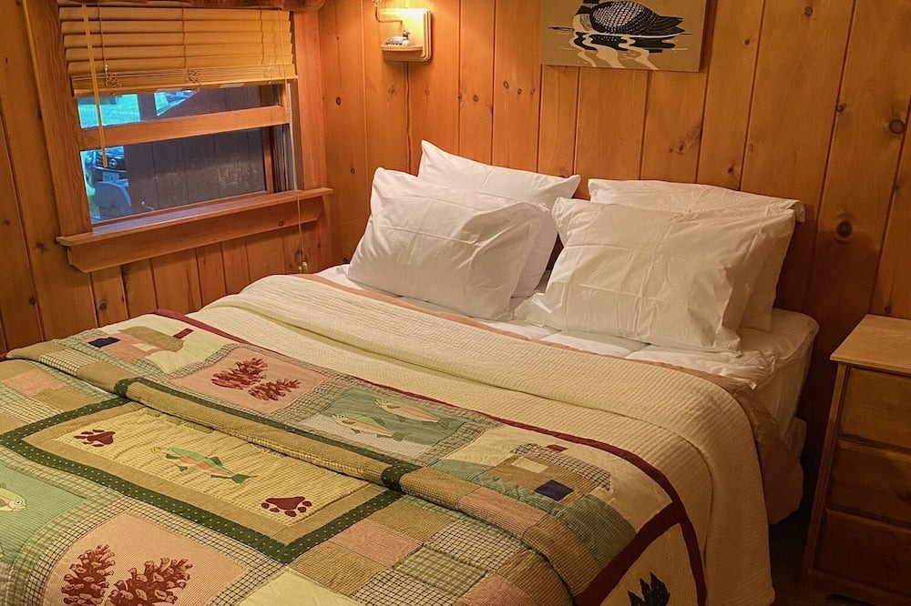 Photo of Bedroom in Center Tuftonboro