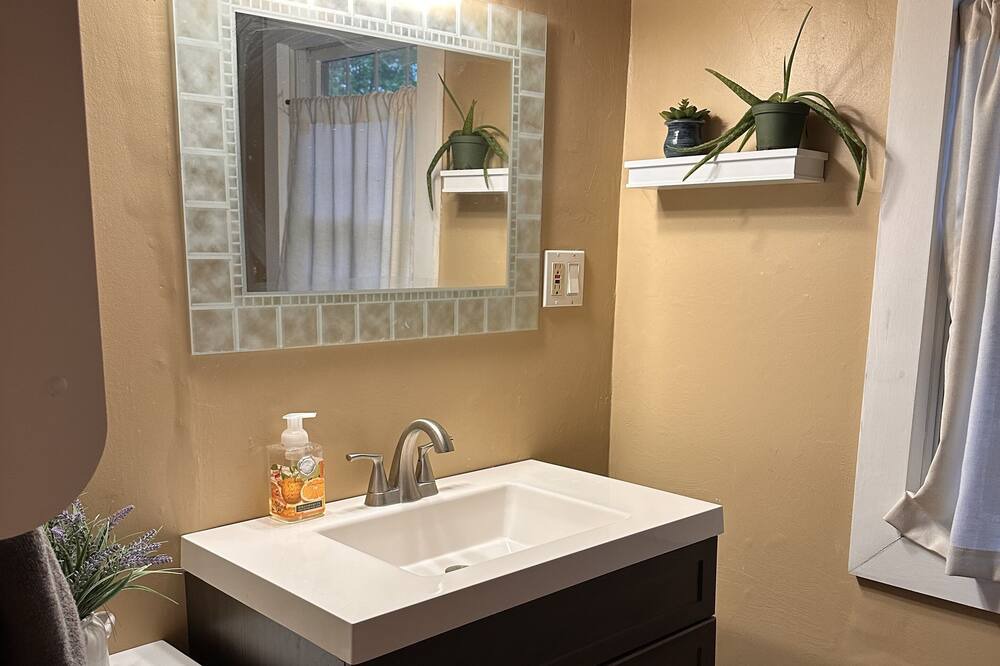 Photo of Bathroom in Freeport