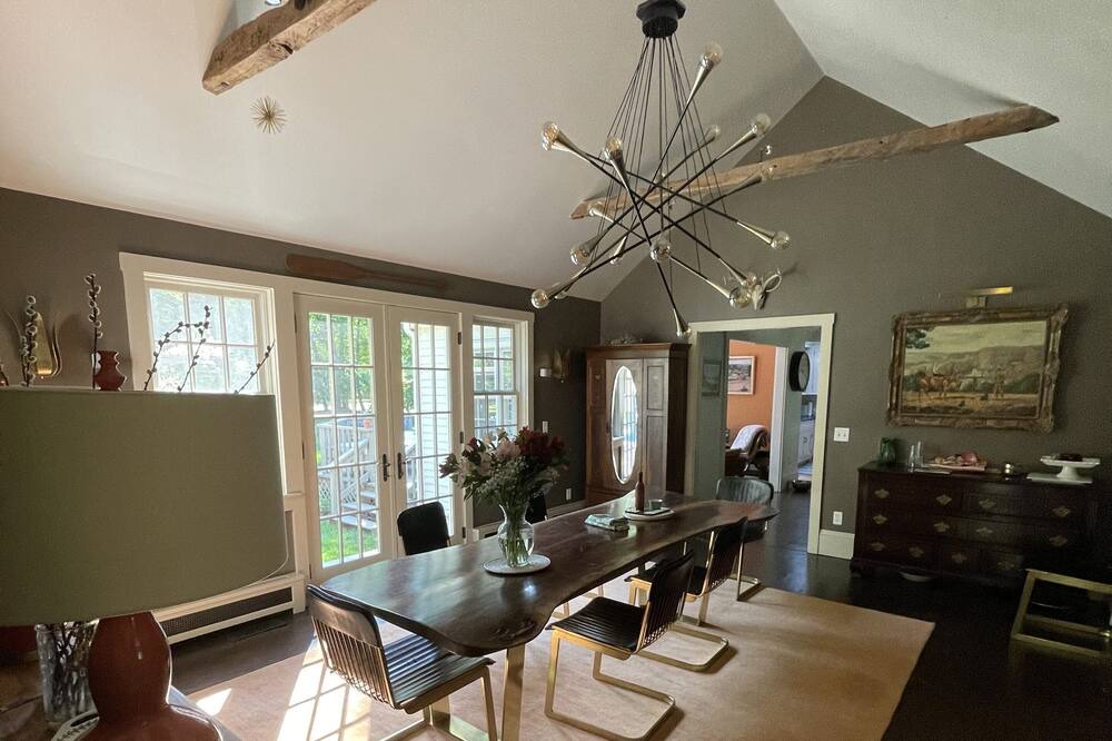 Photo of Livingroom in Westport