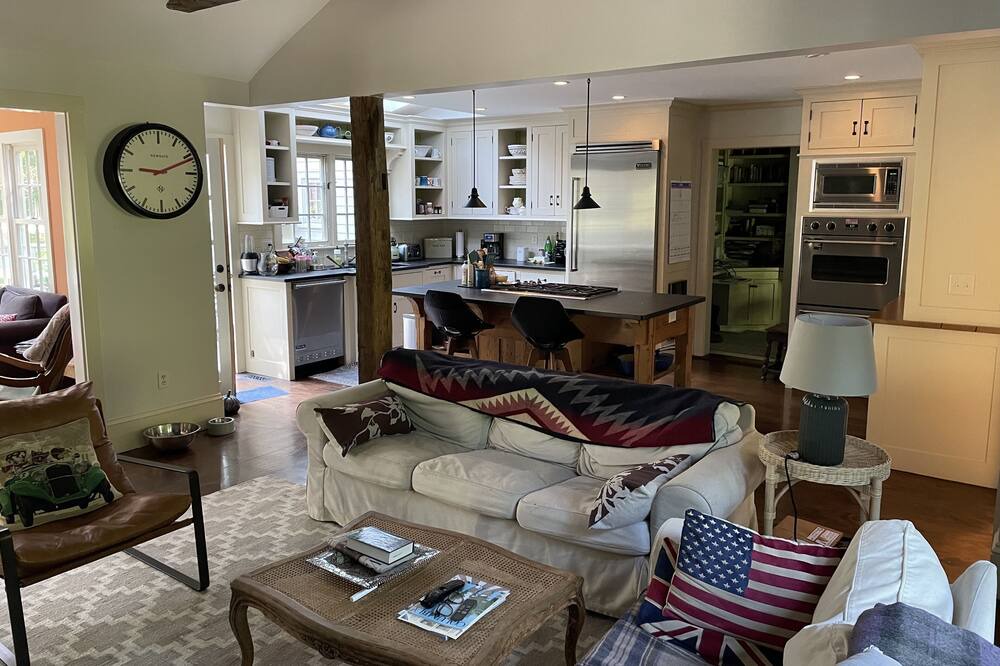 Photo of Livingroom in Westport