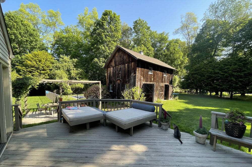 Photo of Outdoor in Westport