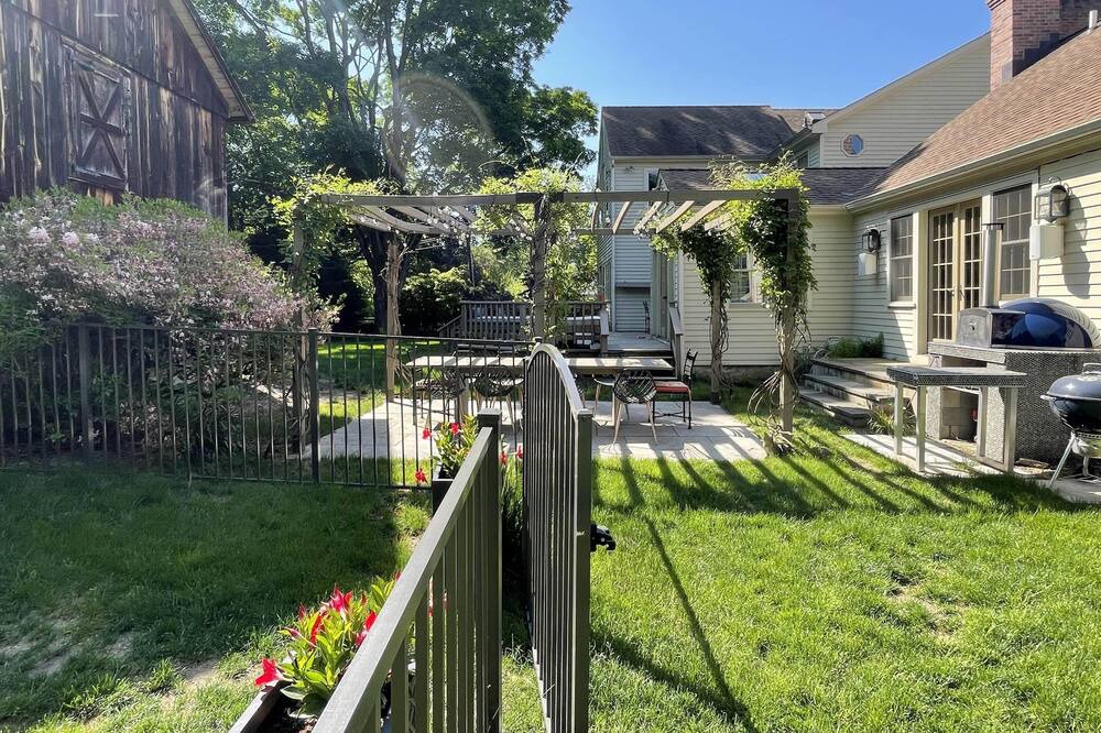 Photo of Outdoor in Westport