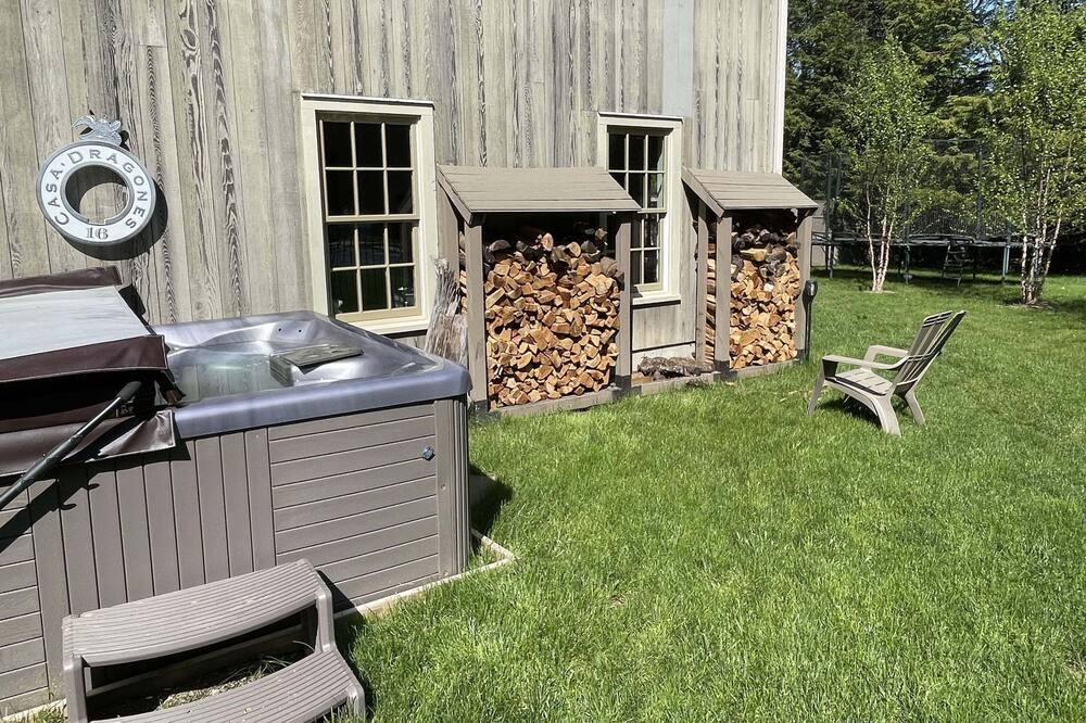 Photo of Outdoor in Westport