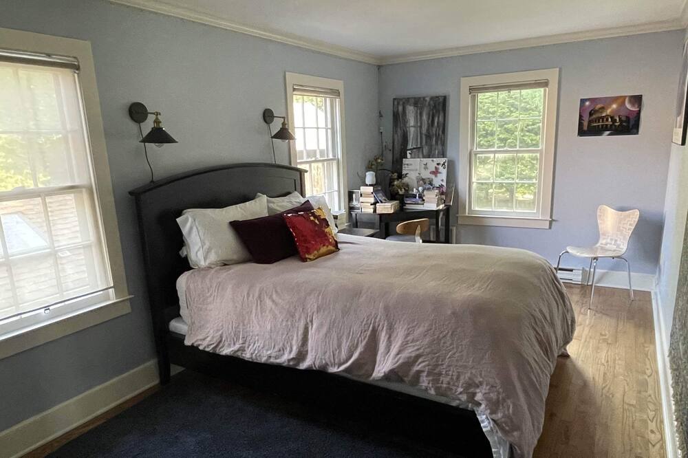 Photo of Bedroom in Westport