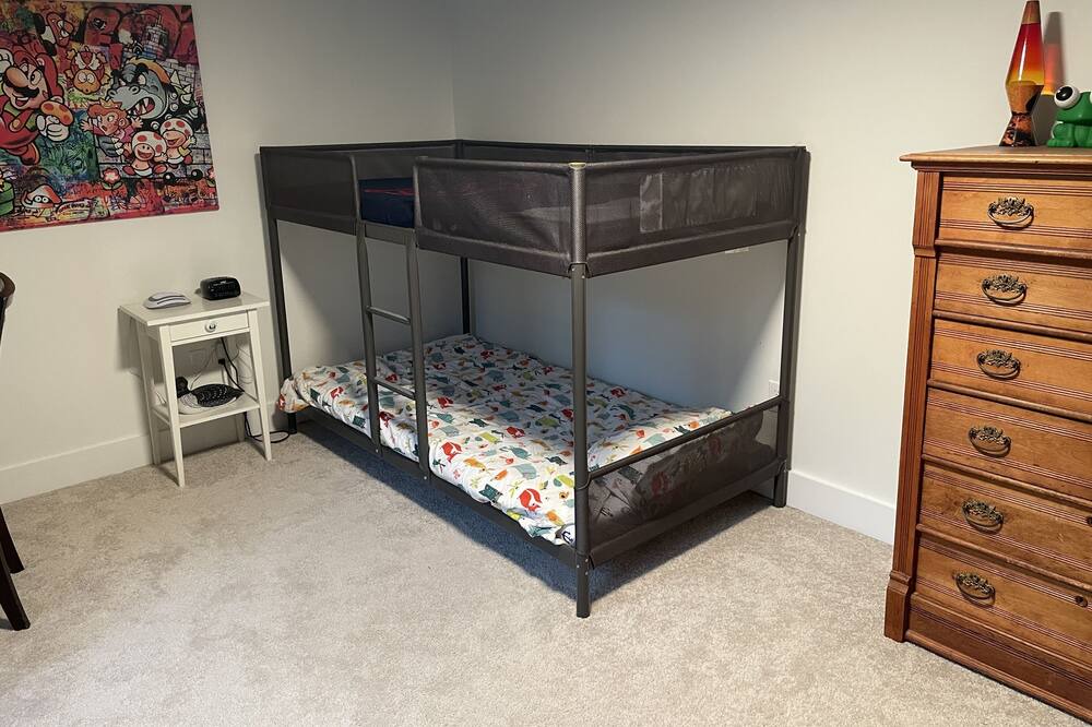 Photo of Bedroom in Raymond