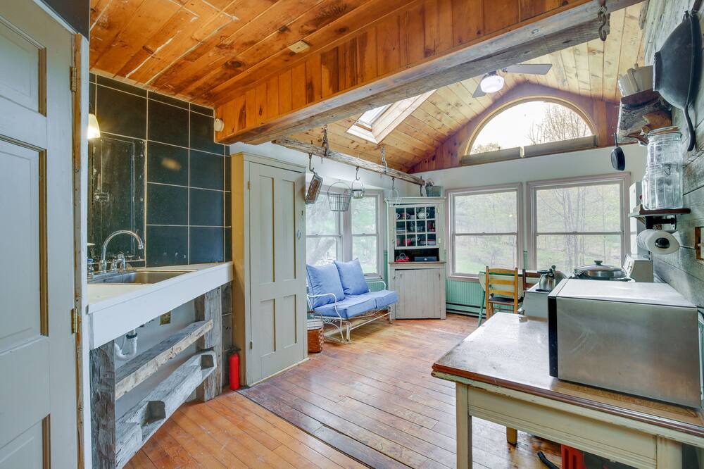 Photo of Kitchen in Red Hook