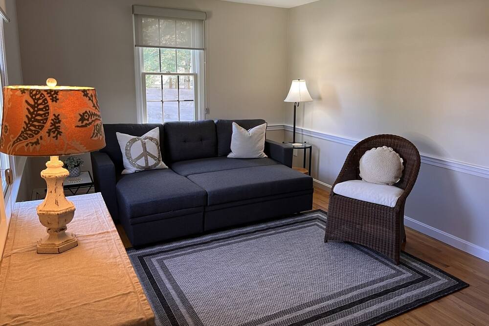 Photo of Livingroom in East Falmouth