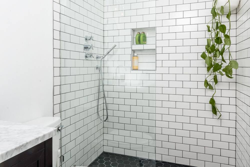 Photo of Bathroom in Londonderry