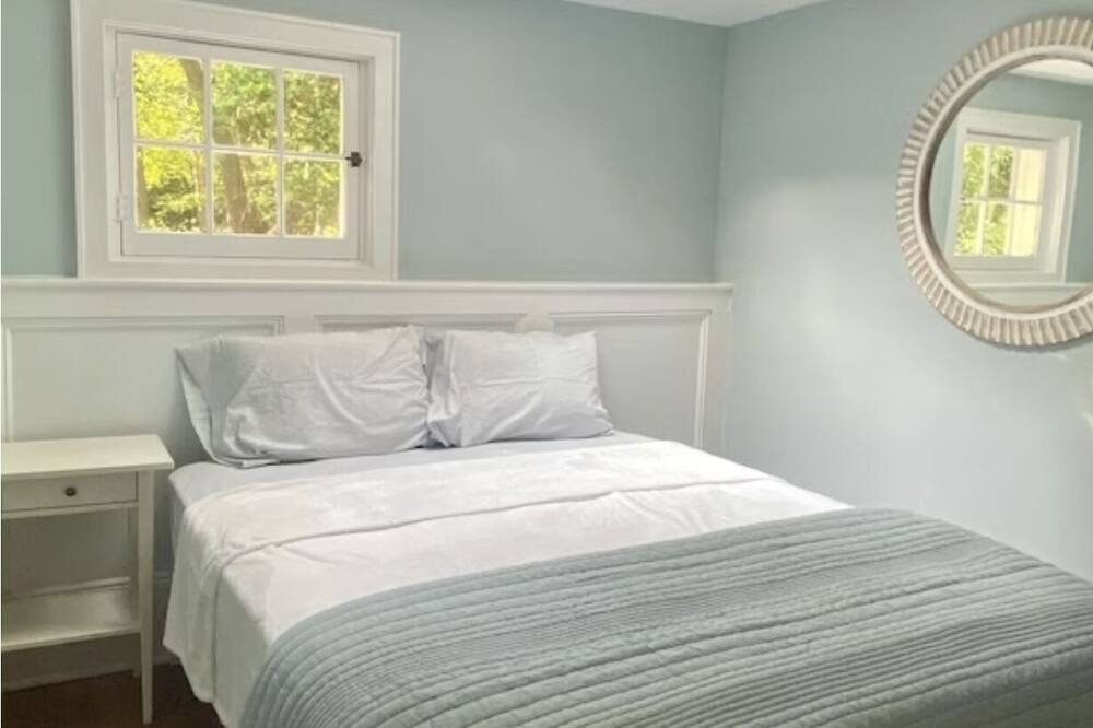 Photo of Bedroom in East Quogue