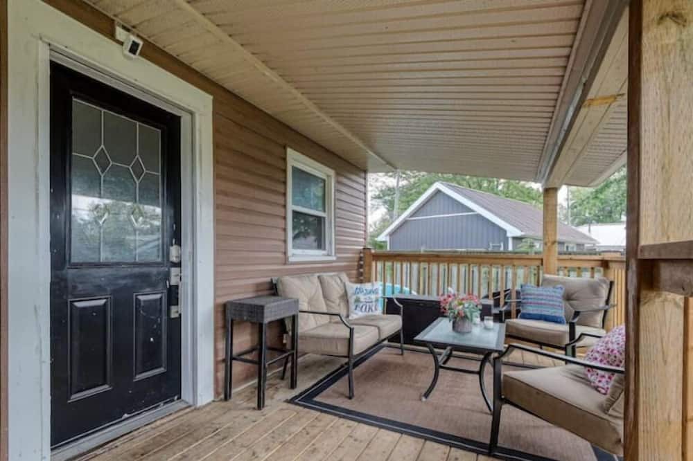 Photo of Patio Balcony in Selkirk