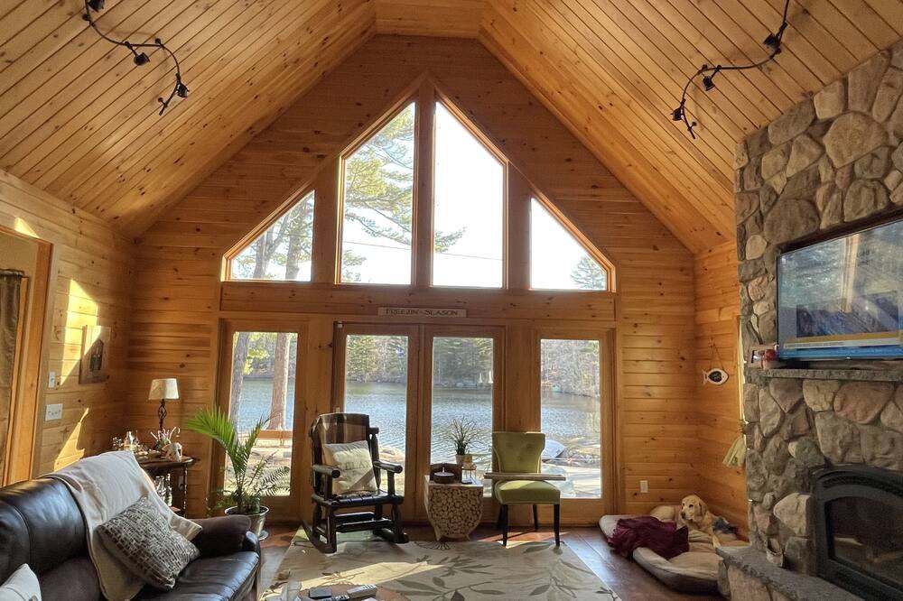 Photo of Livingroom in Lyman