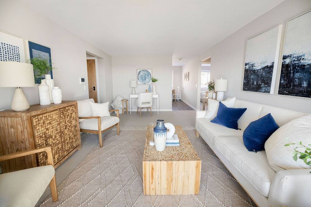 Photo of Livingroom in Narragansett Pier