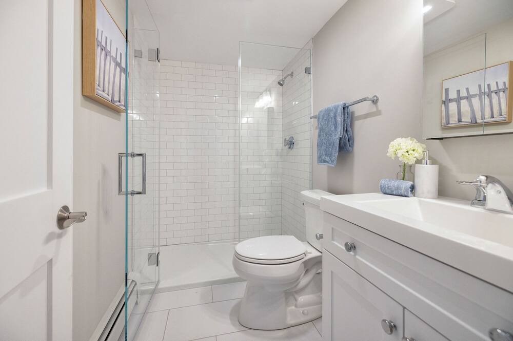 Photo of Bathroom in Narragansett Pier