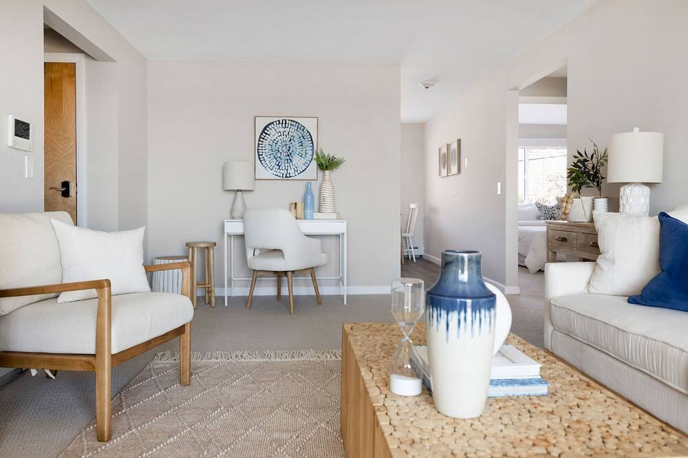 Photo of Livingroom in Narragansett Pier