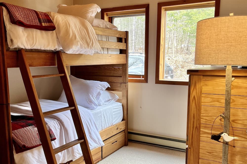 Photo of Bedroom in North Creek