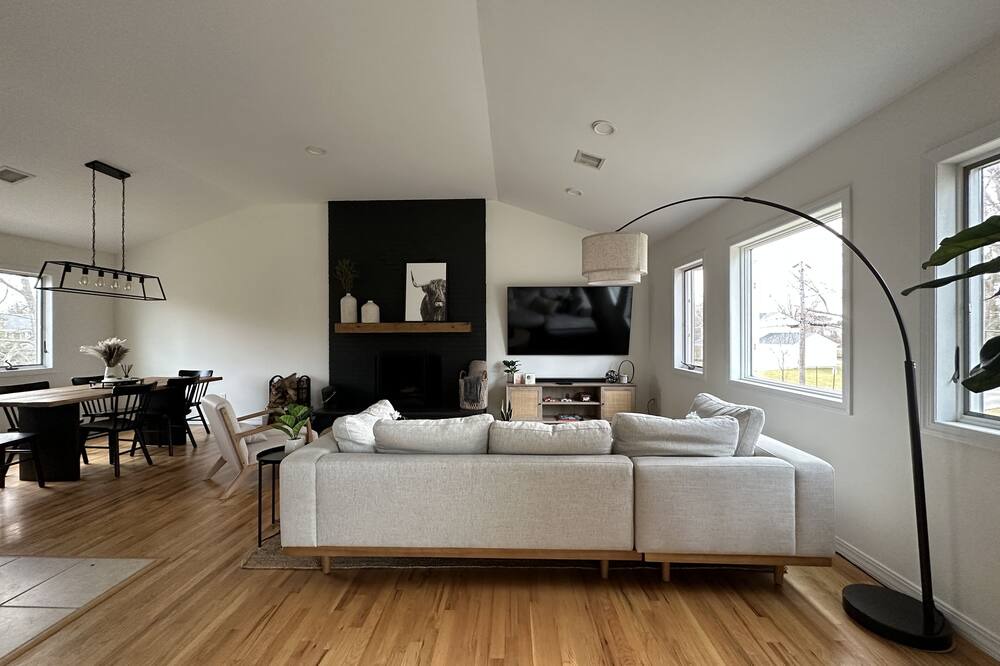 Photo of Livingroom in Greenport West