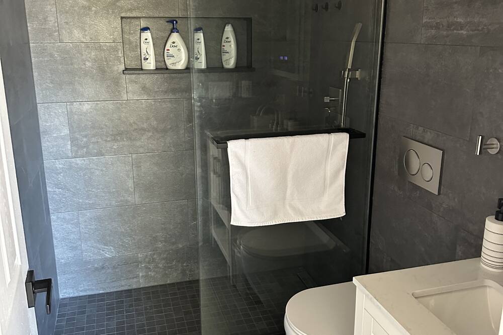 Photo of Bathroom in Greenport West