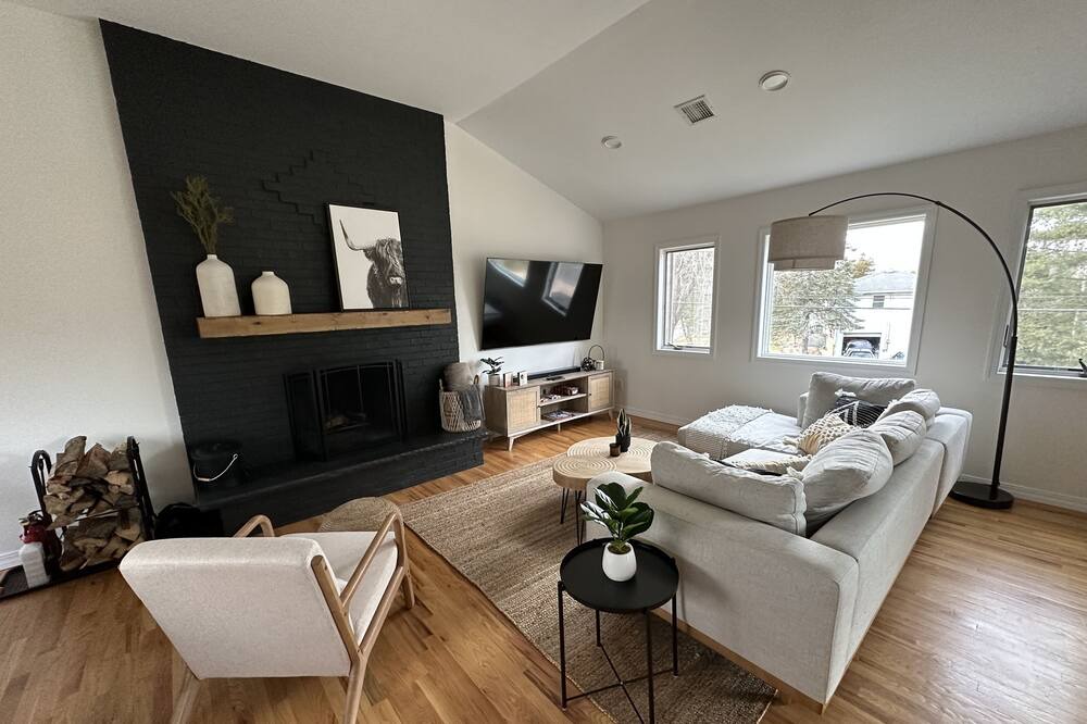 Photo of Livingroom in Greenport West