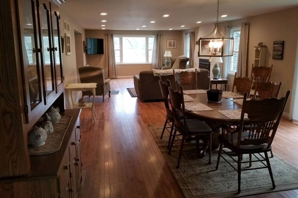 Photo of Bedroom in Ontario City