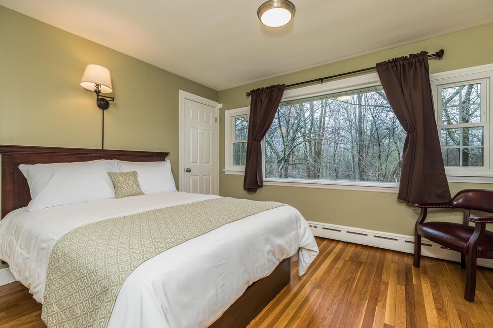 Photo of Bedroom in Rochester