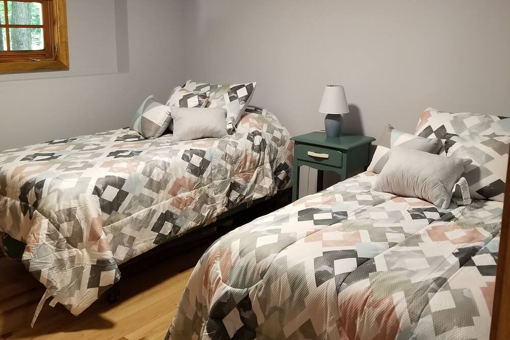 Photo of Bedroom in Conway