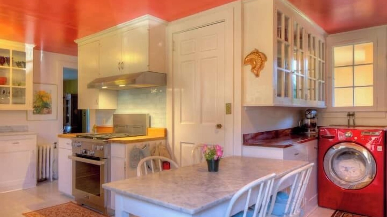 Photo of Kitchen in Ocean Drive