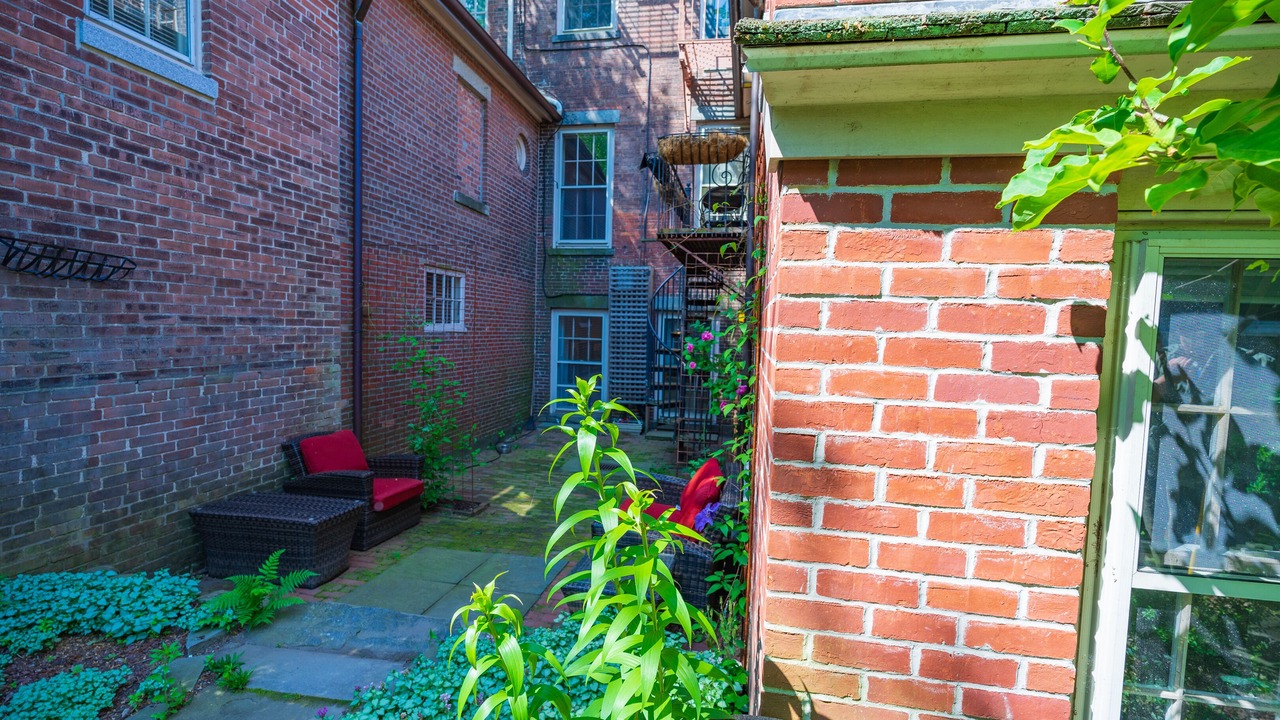 Photo of Outdoor in College Hill