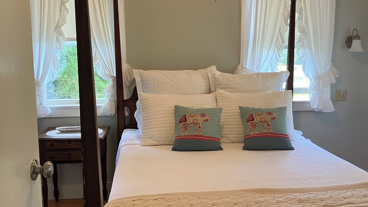 Photo of Bedroom in Chilmark