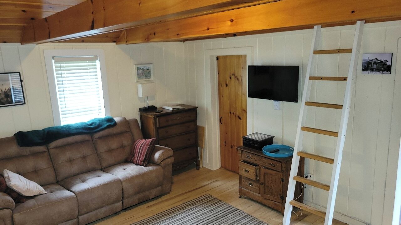 Photo of Livingroom in Raymond