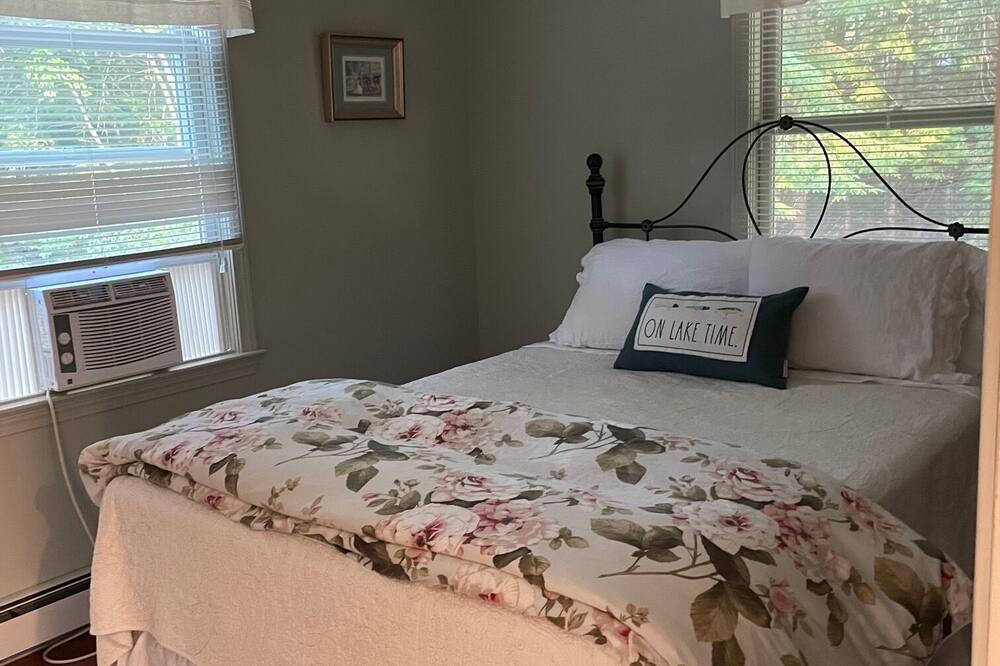 Photo of Bedroom in Barnstead