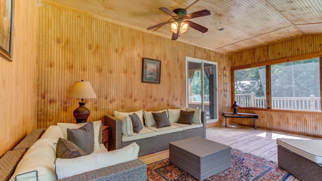 Photo of Livingroom in Londonderry