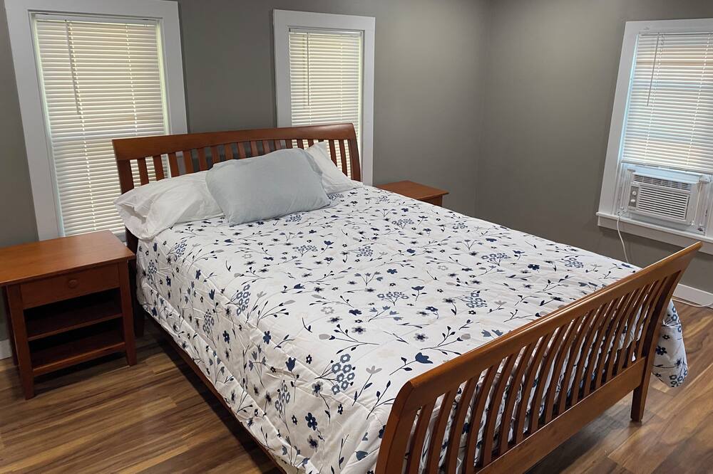 Photo of Bedroom in Middlebury