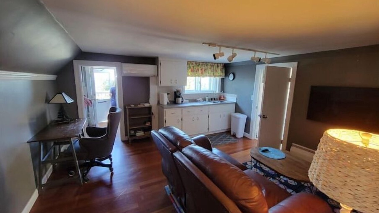 Photo of Livingroom in Revere