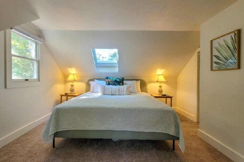 Photo of Bedroom in East Falmouth