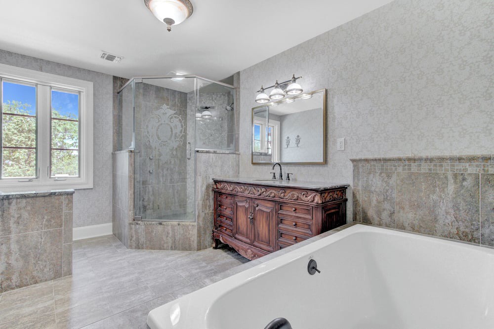 Photo of Bathroom in Oakdale
