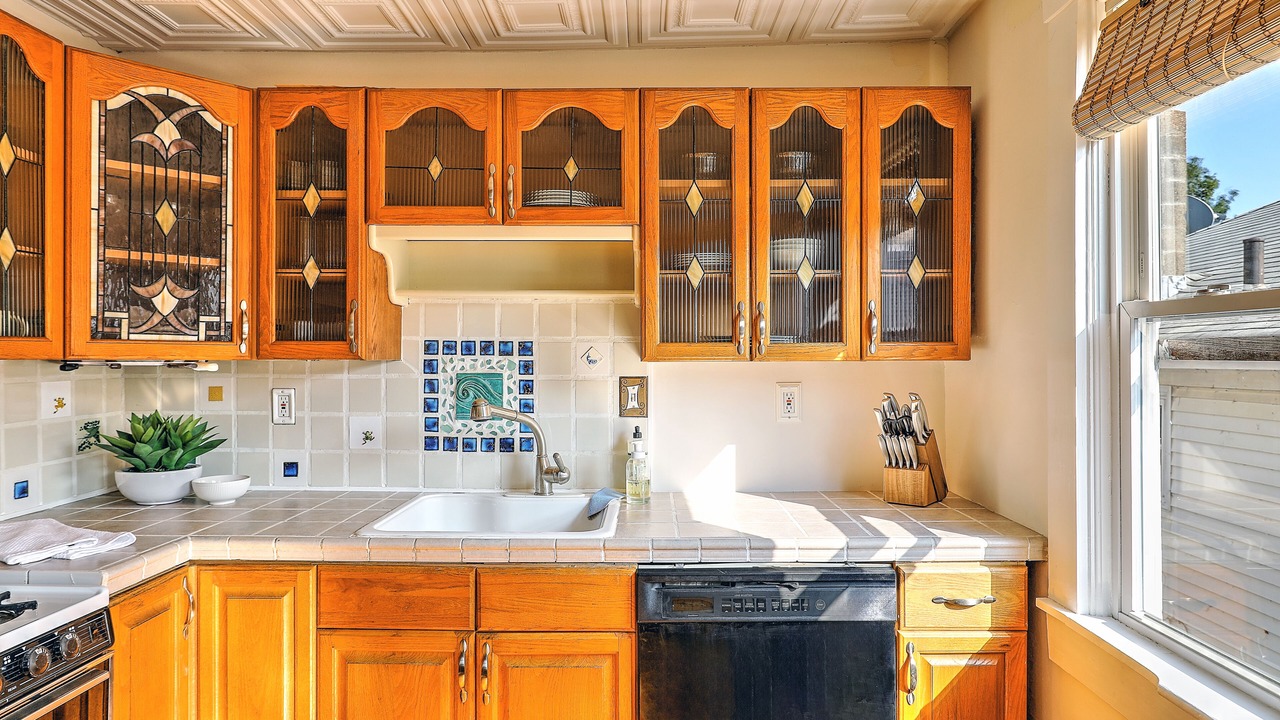 Photo of Kitchen in Off Broadway