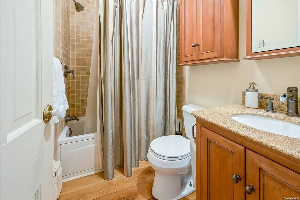 Photo of Bathroom in Greenport West