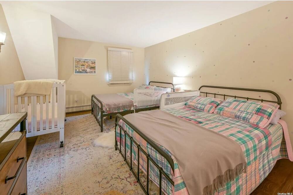 Photo of Bedroom in Greenport West