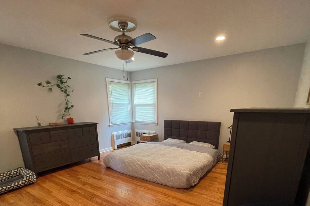 Photo of Bedroom in West New Haven
